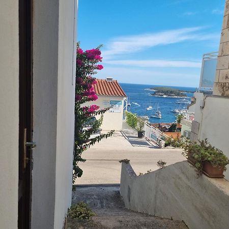 Apartments Luci Hvar Town Oda fotoğraf