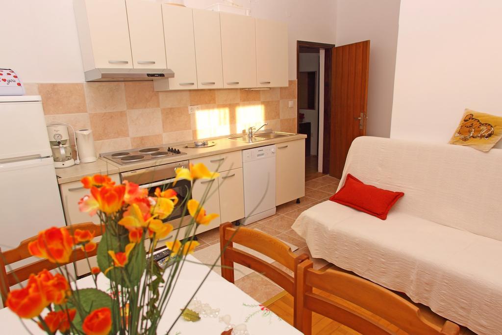 Apartments Luci Hvar Town Oda fotoğraf