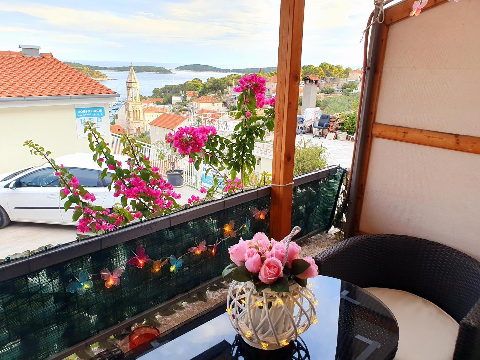 Apartments Luci Hvar Town Oda fotoğraf